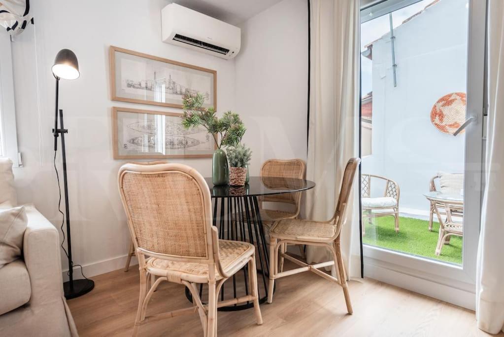 Apartment With Cathedral View & Terrace By Rems Málaga Exterior foto